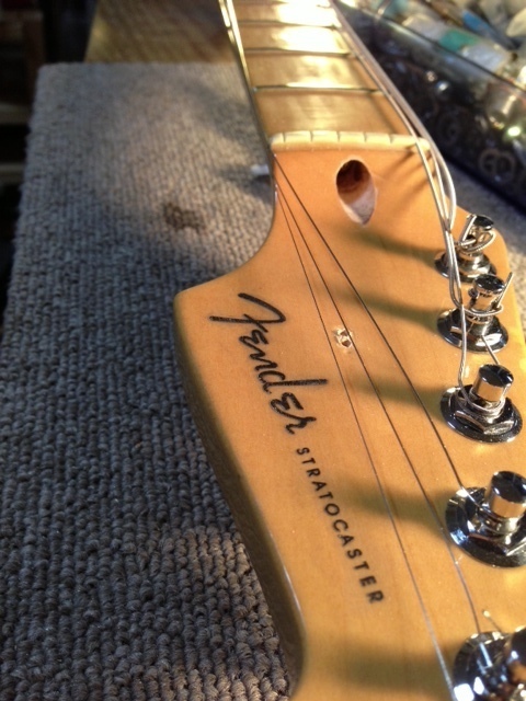 Fender American Standardのトラスロッド交換 Humpback Engineering